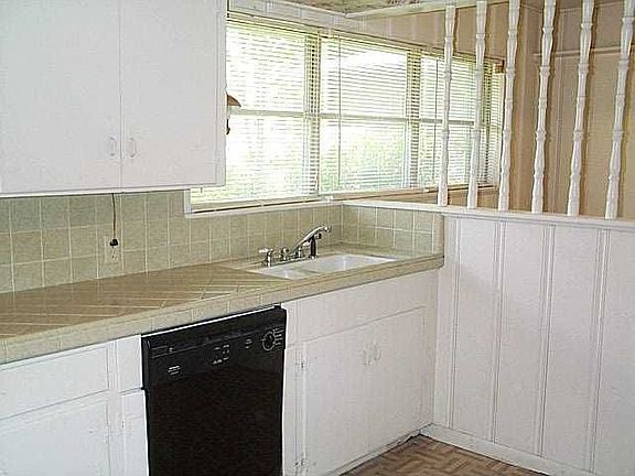 5th image of 12000 Oak Trl