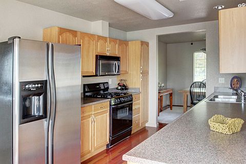 5th image of 20601 Nob Hill Cir #112