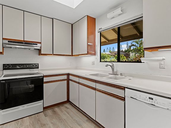 5th image of 2756 Leolani Pl