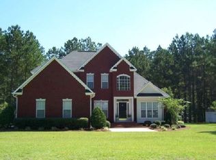 1516 Country Walk Dr, Statesboro, GA 30458