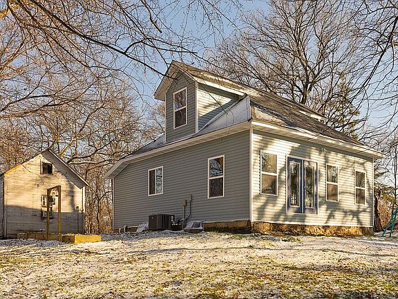 2nd image of 25493 Kent Ave