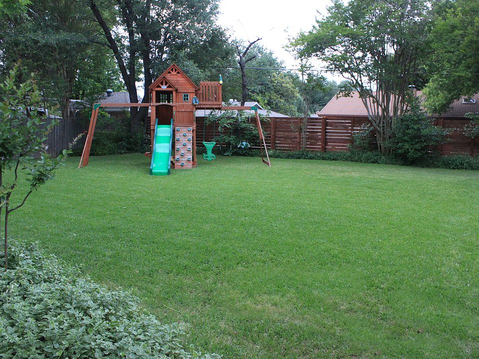 2nd image of 3820 Ashford Ave