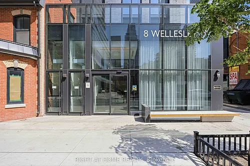 8 Wellesley St E #5110 Photo 1