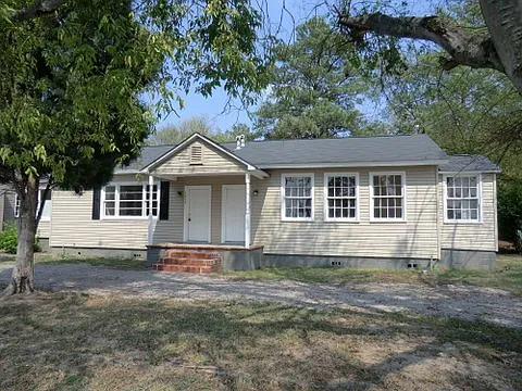2BR for $895! Total Electric + Section 8 Welcome — Photo 2
