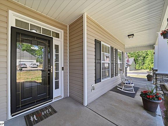 2nd image of 102 Teakwood Ct