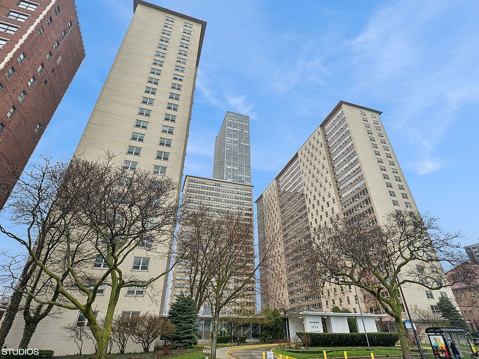 1st image of 3950 N Lake Shore Dr APT 1203