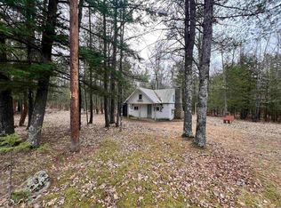 W6441 Barker Rd, Amberg, WI 54102