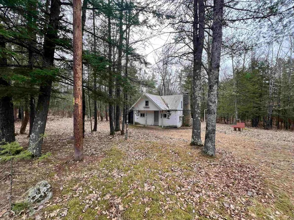 W6441 Barker Rd, Amberg, WI 54102