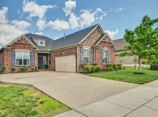 1742 Hartford Ln, Mount Juliet, TN 37122