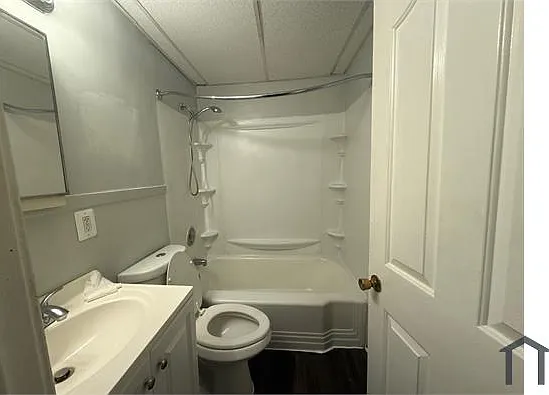 1628 Plum St #B — Photo 7