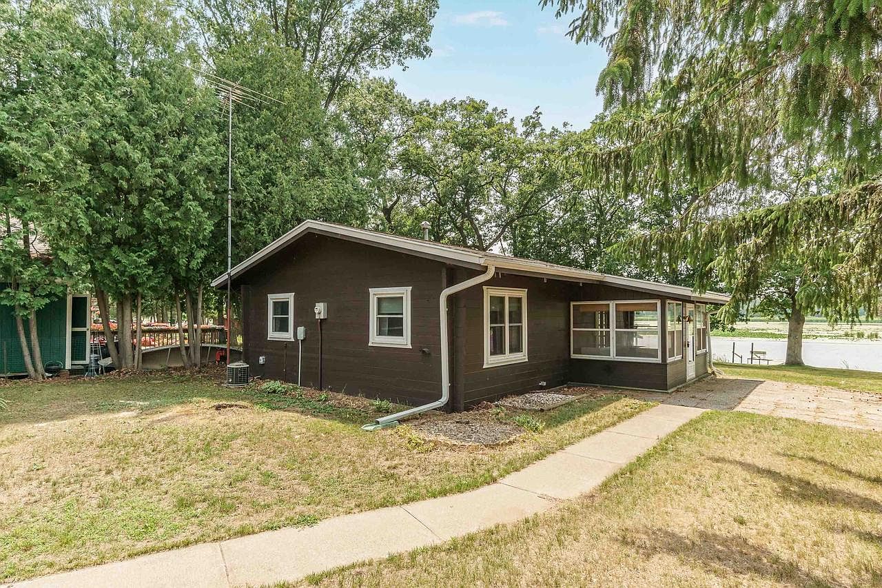 N2827 Lakeshore Drive, Montello, WI 53949 Zillow