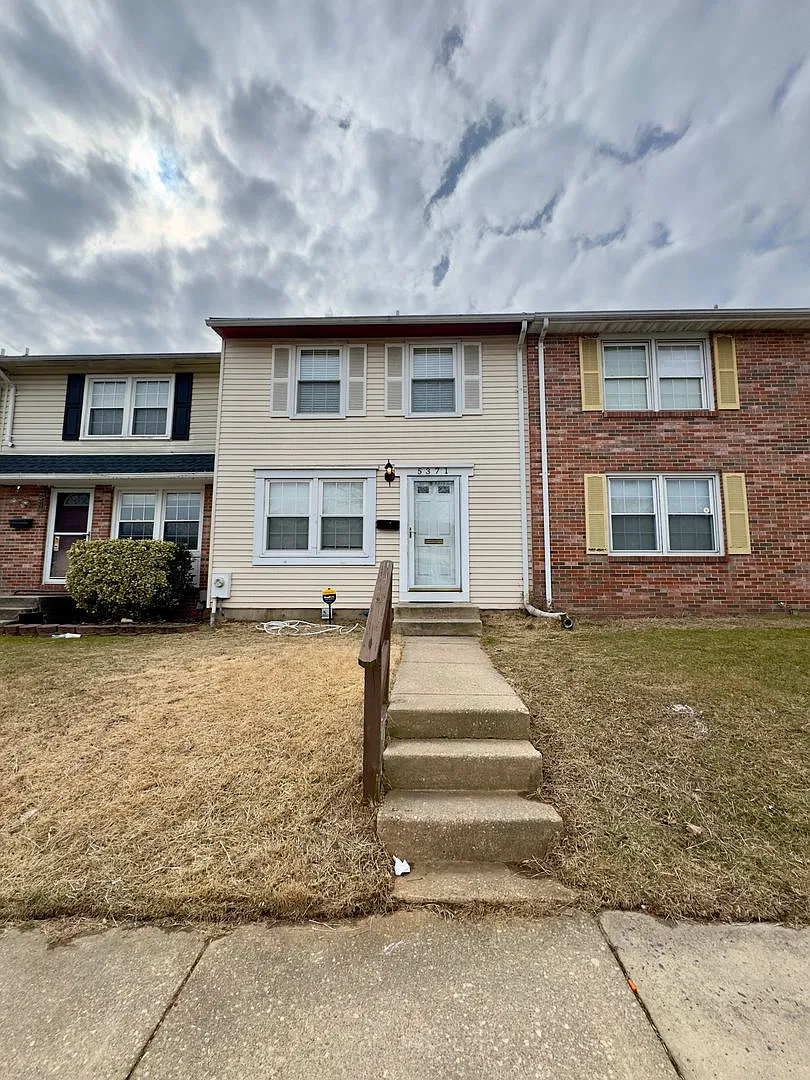 Charming 3BD/1.5BA Townhome in Rosedale, MD! — Photo 1