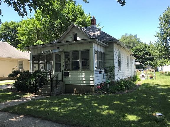 3rd image of 719 W South St