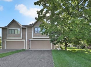 4342 Thornhill Ln, Vadnais Heights, MN 55127