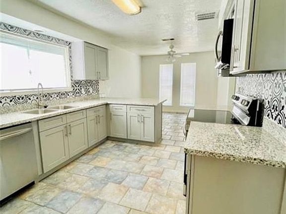 5th image of 10114 Jademont Ln