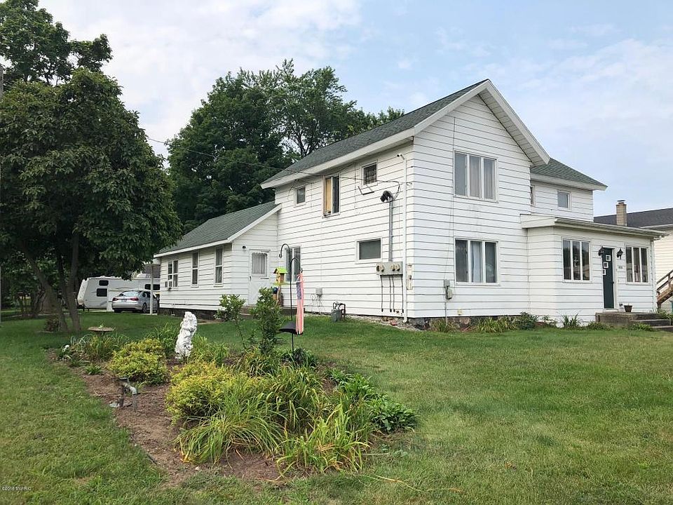 1st image of 4330 Lake St
