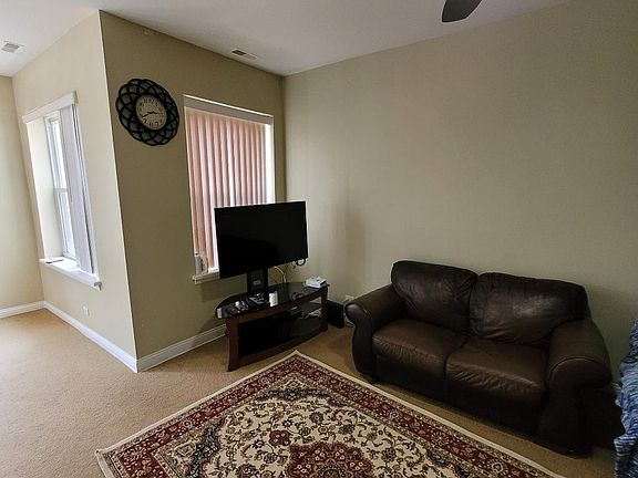 4th image of 4857 N Bernard St #3