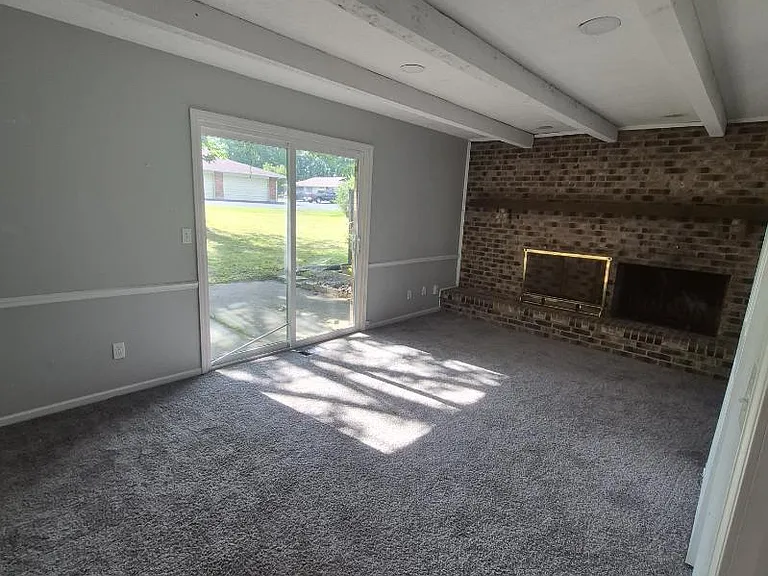 8749-8751 Shadycreek Dr — Photo 7