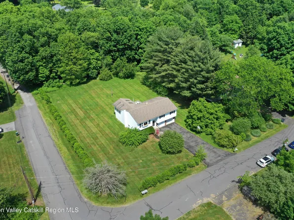 9 Tiiu Drive, New Paltz, NY 12561