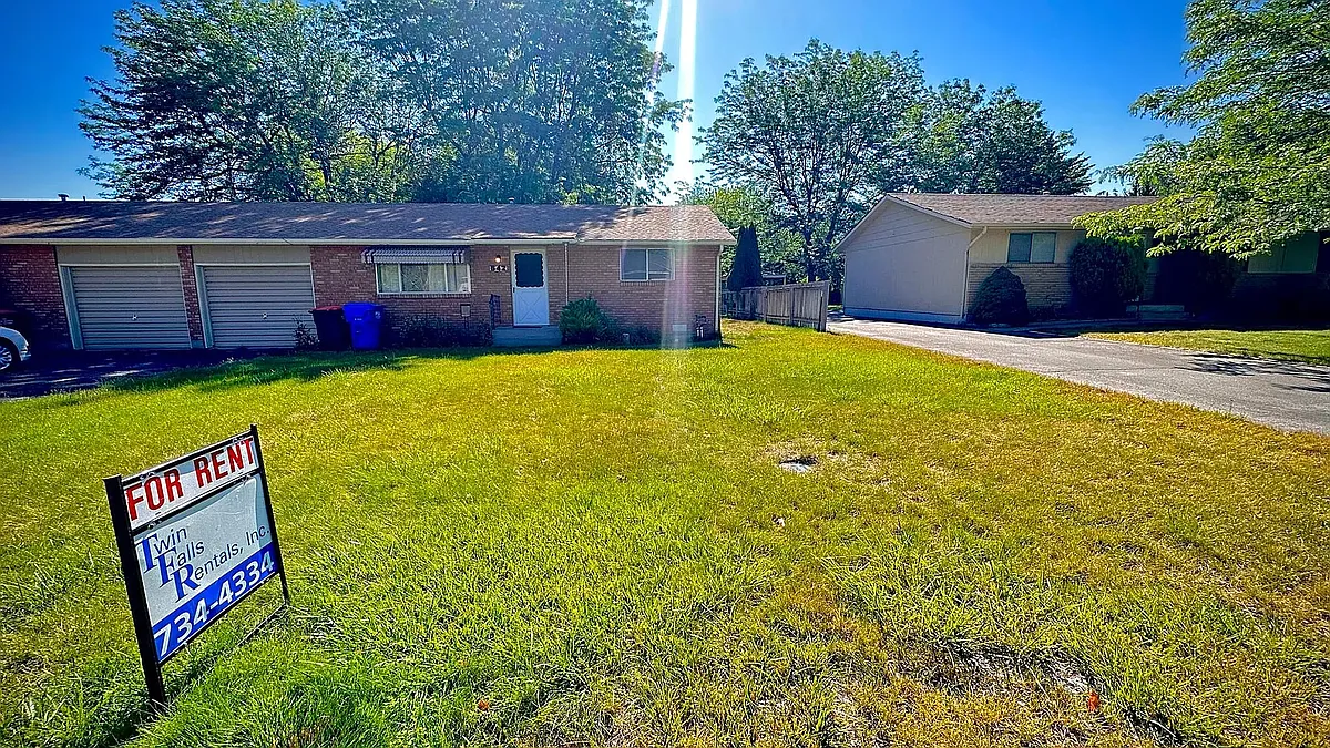 Building Photo - 624 Rimview Dr #8