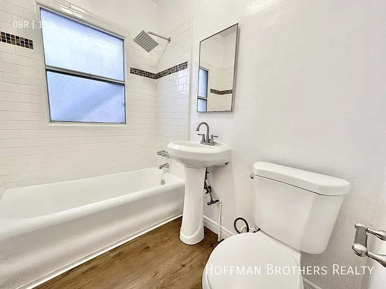 2360 W Washington Blvd #101 — Photo 9