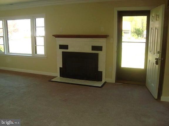 4th image of 202 Buena Vista Ave