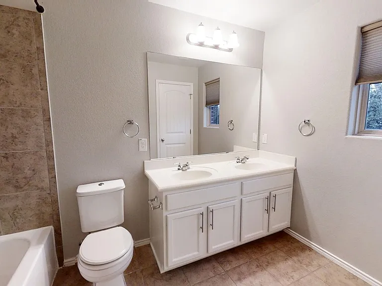 2915 Thunder Gulch — Photo 33