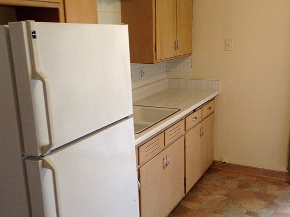 4th image of 6218 W Wisconsin Ave
