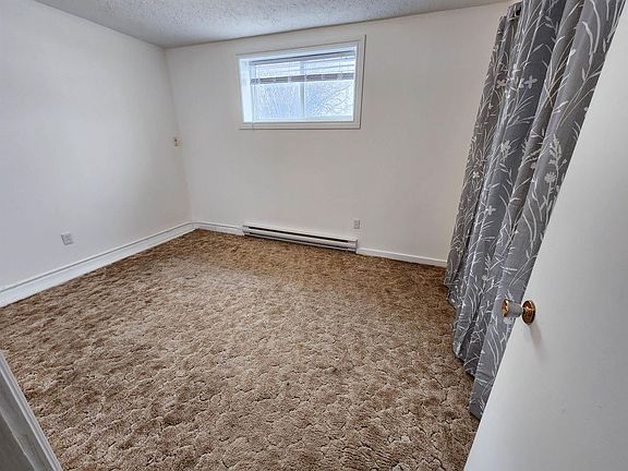 4th image of 10507 102nd Ave #2