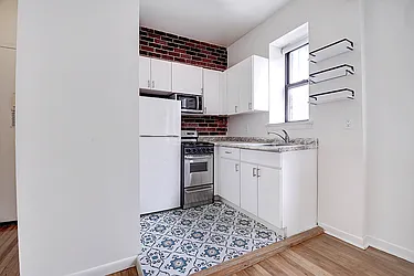 Rented by Urbane Brokerage