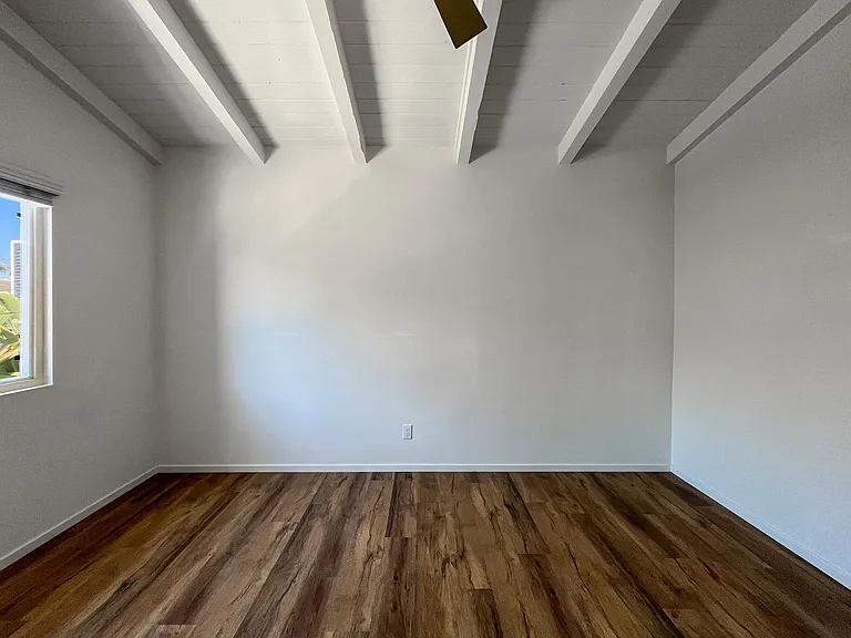 2118 Carnegie Ln — Photo 16