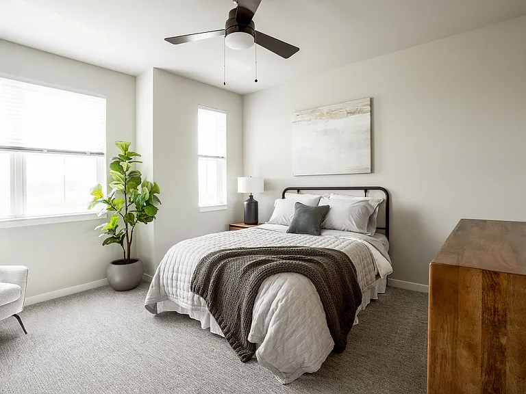 Apex at Verona Bedroom | Townhomes