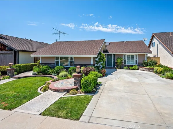 5751 Vinevale Cir, La Palma, CA 90623