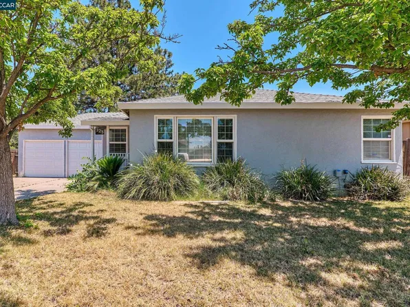 223 Lois Ave, Galt, CA 95632
