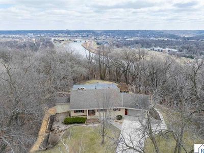 2000 Roe Crest Dr, North Mankato, MN, 56003