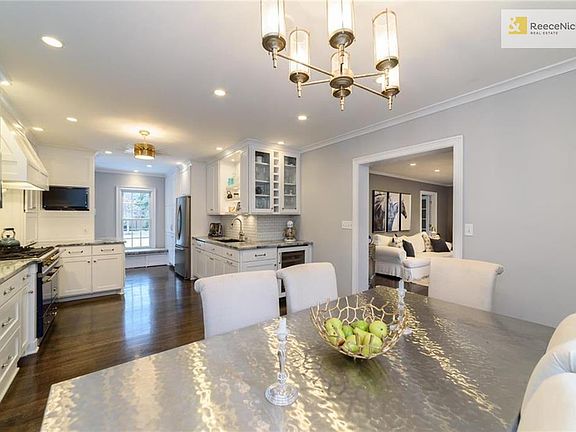 Large eat-in kitchen
