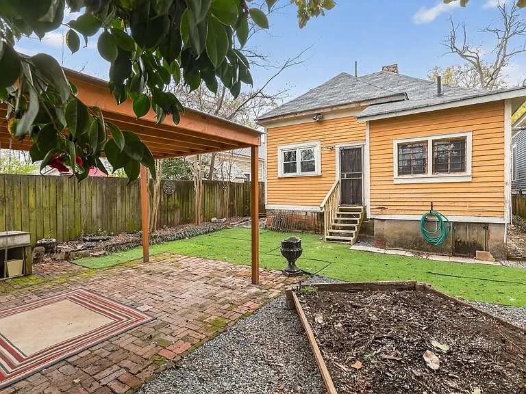 321 Orleans St SE — Photo 30