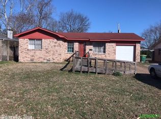 6621 Pioneer Rd, North Little Rock, AR 72117