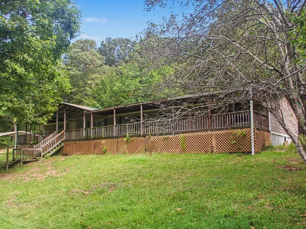 215 Bronco Rd, La Fayette, GA 30728