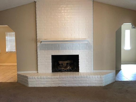 4th image of 8556 Green Branch Dr