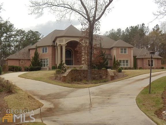 2nd image of 365 Turner Dr
