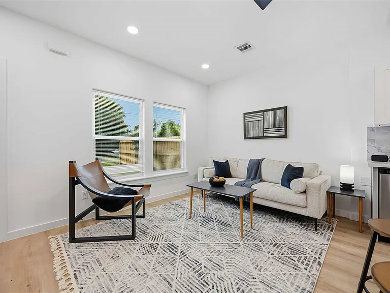 7946 Fields St #B — Photo 2