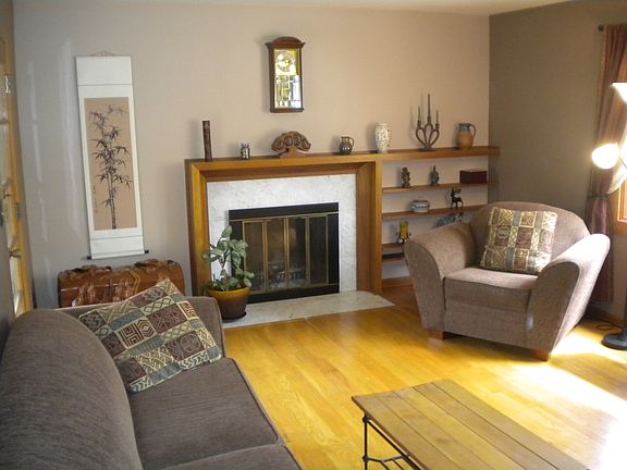 3rd image of 218 Kenbrook Dr