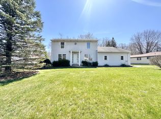 5381 N Dyewood Dr, Flint, MI