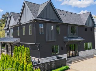 1120 Lyonhurst St, Birmingham, MI 48009