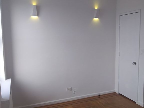 5th image of 200 Haven Ave #5RF