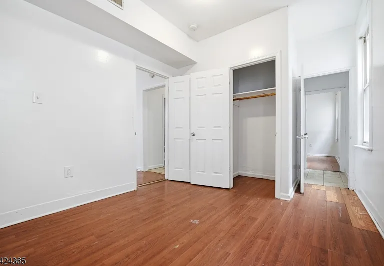 375 6th Ave W #2 — Photo 10