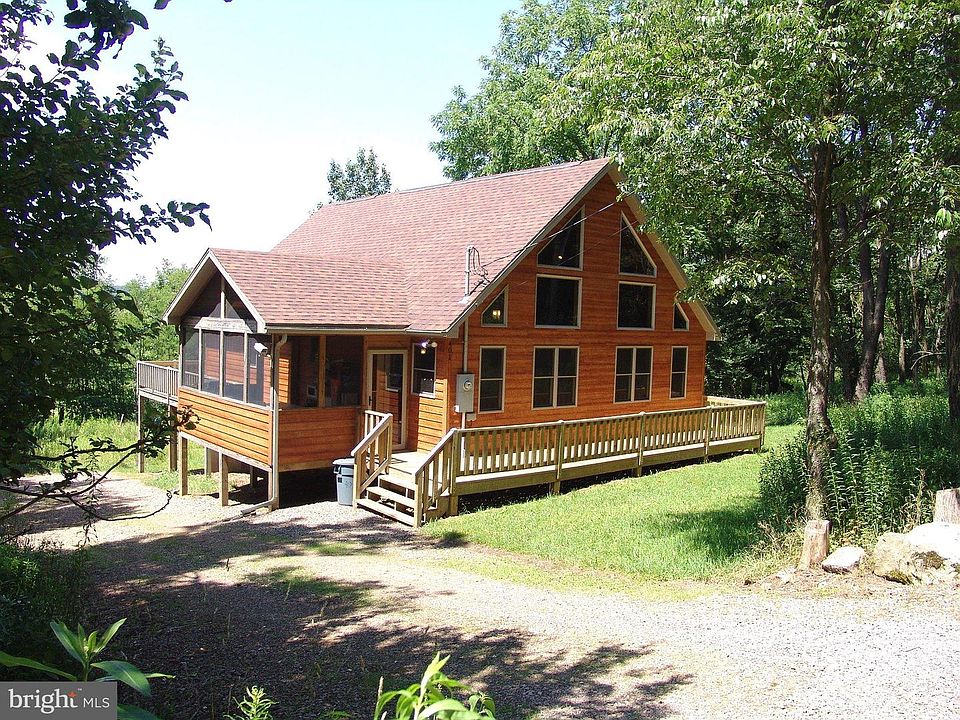 1st image of 401 Goldfinch Ln
