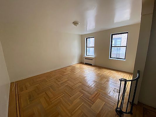 1st image of 2786 Jerome Ave #4C
