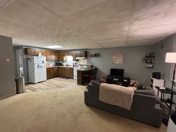2695 Maple Ave APT 5, Newfane, NY 14108